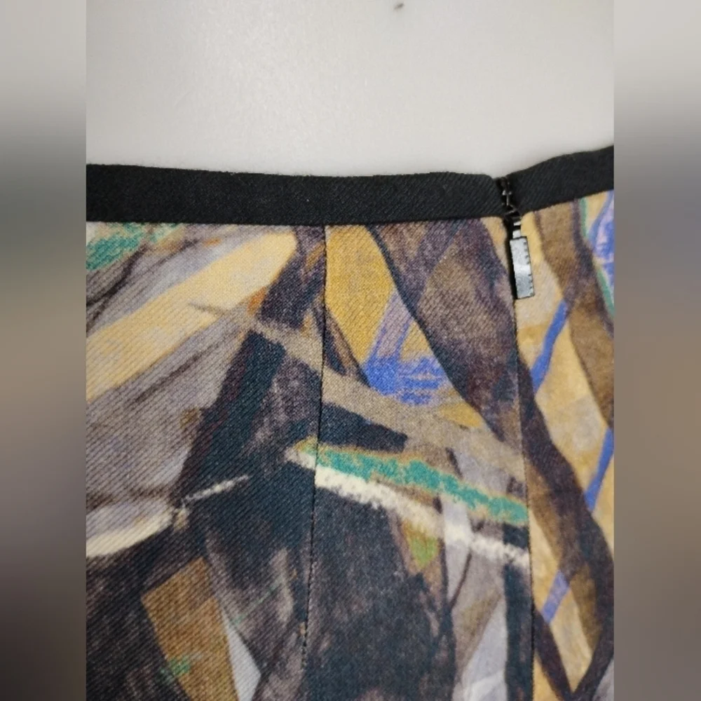 GORGEOUS HUGO BOSS PENCIL SKIRT - Picture 8 of 10